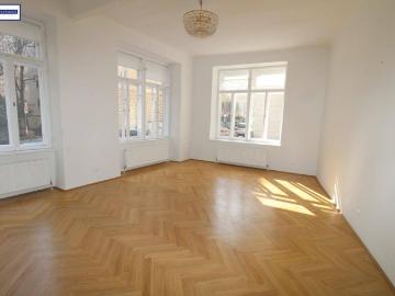 Hochwertig renovierte Altbauwohnung