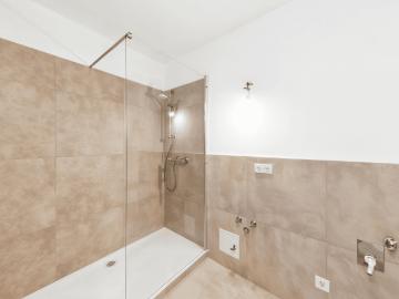 Hochwertig saniert zum attraktiven Preis: Charmante 3 Zimmer Wohnung mit Blick auf den Kahlenberg