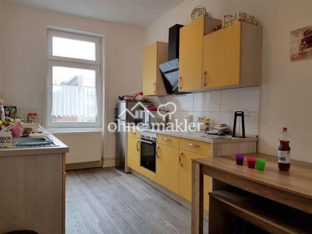 Hochwertig sanierte Altbau Wohnung mit Einbauküche und Tageslichtbad