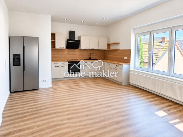 Hochwertig sanierte Wohnung mit neuer Einbauküche