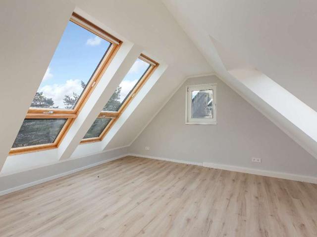 Hochwertig sanierte Wohnung mit Einbauküche und Garage!