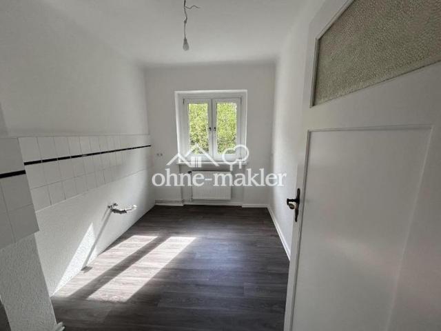 Hochwertig sanierte 2 Zimmer Wohnung