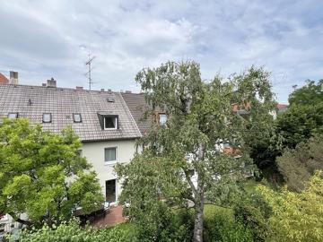 Hochwertig sanierte 3.5 Zimmerwohnung in Laim