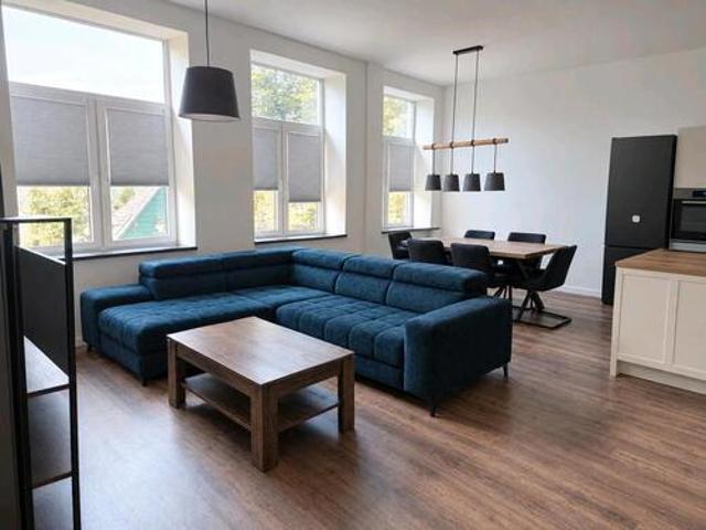 Hochwertig sanierte 3 Raumwohnung mit EBK!