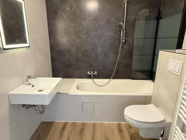 Hochwertig sanierte 3 Zimmer Wohnung