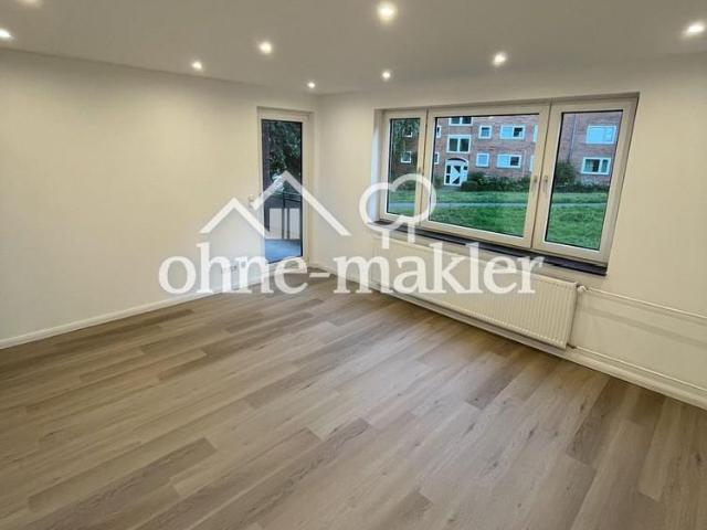 Hochwertig sanierte 3 Zimmer Wohnung im 1. OG