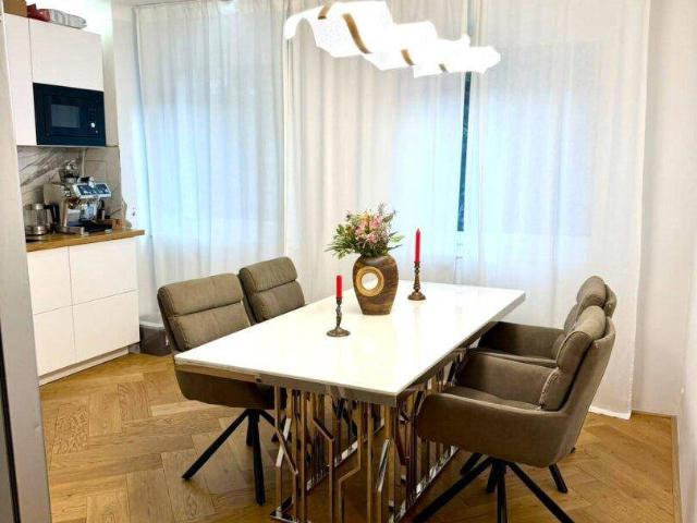 Hochwertig sanierte 3 Zimmer Wohnung mit 2 Badezimmern in 1050 Wien NEUBAUWOHNUNG