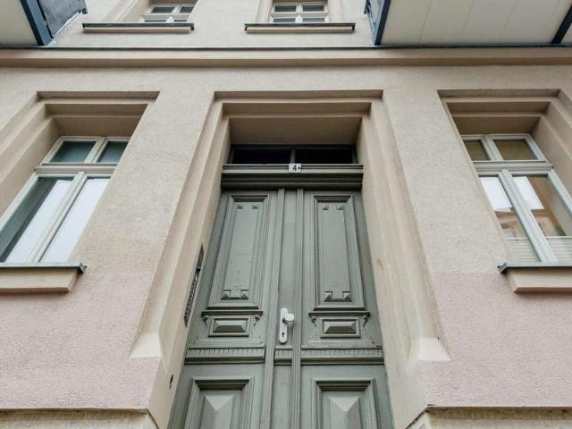Hochwertig sanierte 3 Zimmerwohnung mit 2 Balkonen