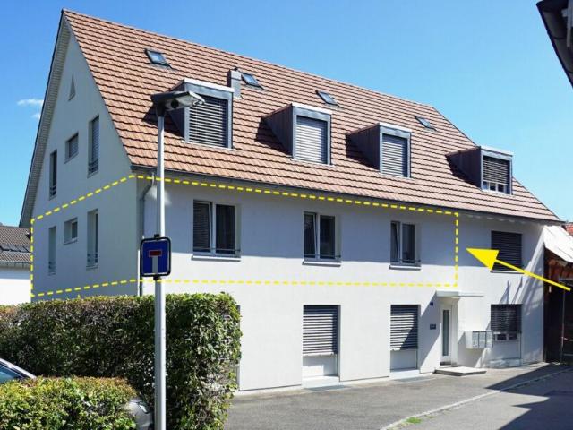 Hochwertig sanierte 4,5 Zimmer Wohnung mit grosser Loggia, Garage und zusätzlichem Abstellplatz