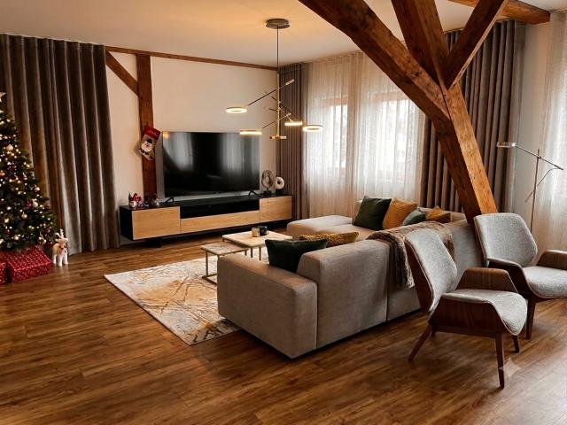 Hochwertig sanierte 4 Zimmer – historischer Charakter trifft modernes Wohnen