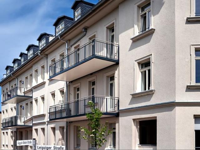 Hochwertig sanierter Altbau mit Parkett und Fußbodenheizung !