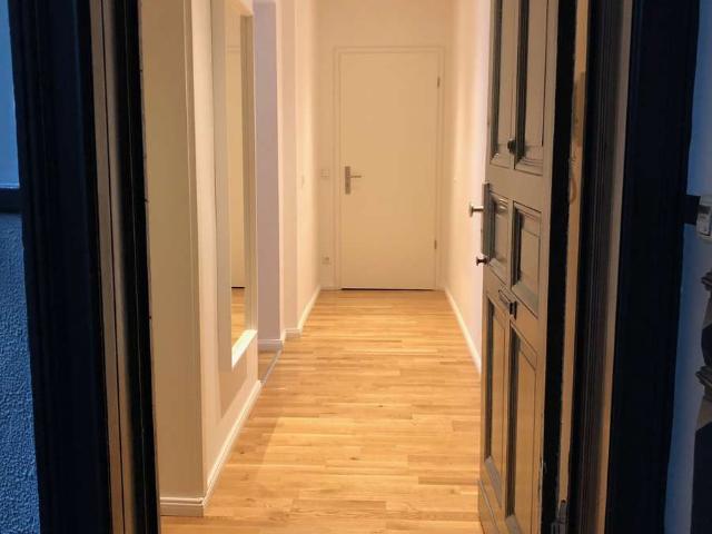 Hochwertig 2 Zimmer Wohnung mit Balkon und Aufzug bezugsfrei im Herzen von Prenzlauer B