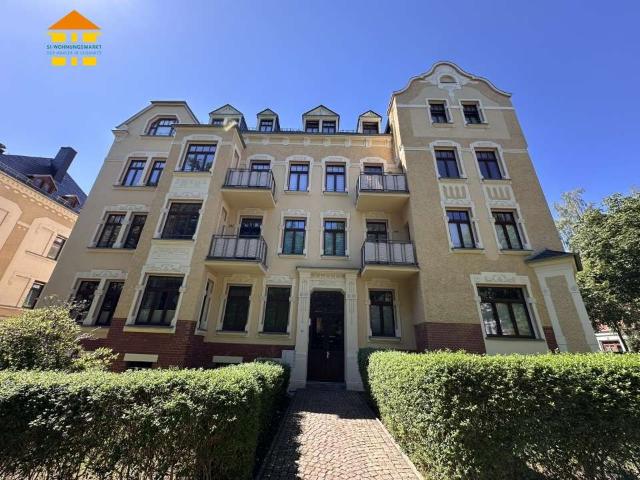 Hochwertige 4 Raum Dachgeschosswohnung mit Balkon & 2 Stellplätzen in Schloßchemnitz