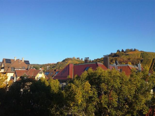 Hochwertige 4 Zimmer Altbauwohnung 105 qm unvermietet ohne Makler