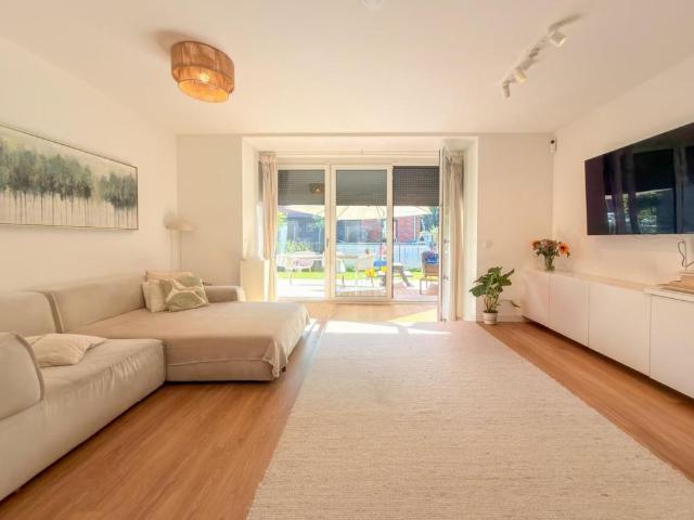 Hochwertige 4 Zimmer Doppelhaushälfte mit exklusiver Ausstattung und eigenem Garten Jetzt mieten !