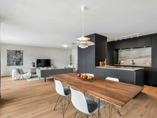 Hochwertige 4.5 Zimmer Eigentumswohnung