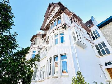 Hochwertige 5 Zi Wohnung in Traumlage mit Balkon in gepflegter Jugendstil Villa + Panoramablick