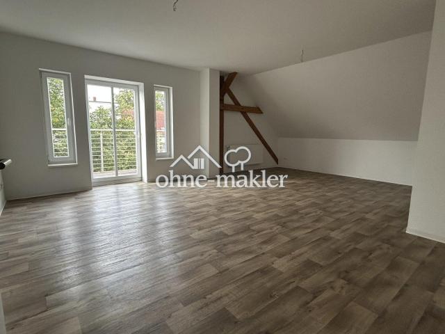 Hochwertige 5R Wohnung mit Balkon in einer Stadtvilla