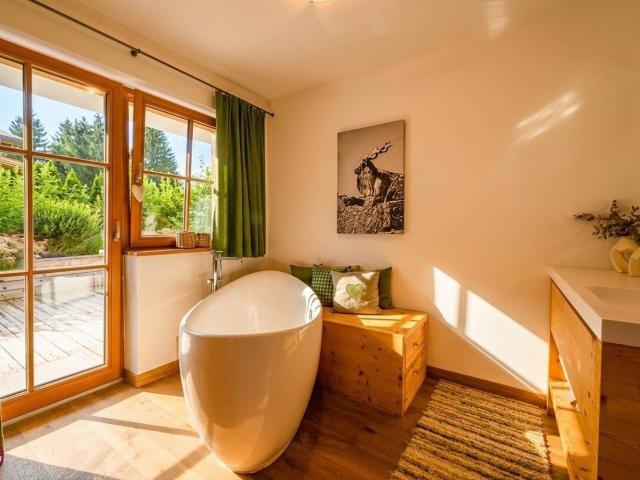 Hochwertige 86 m² 3 Zimmer Garten Eigentumswohnung in Ellmau