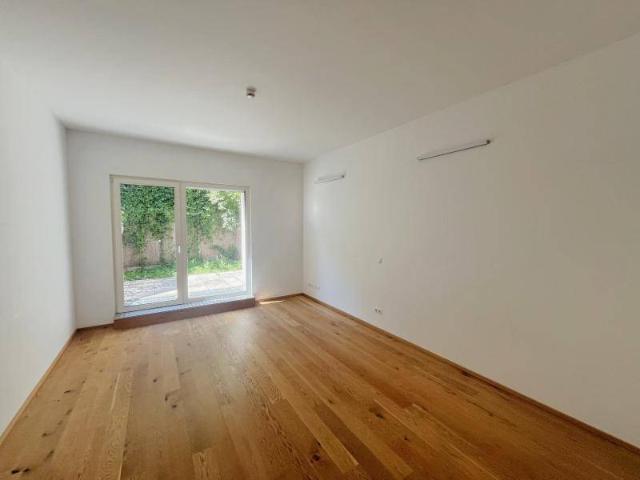 Hochwertige 1 Zimmer Wohnung mit großer Terrasse & viel Grün in Pradl – inkl. TG Platz!