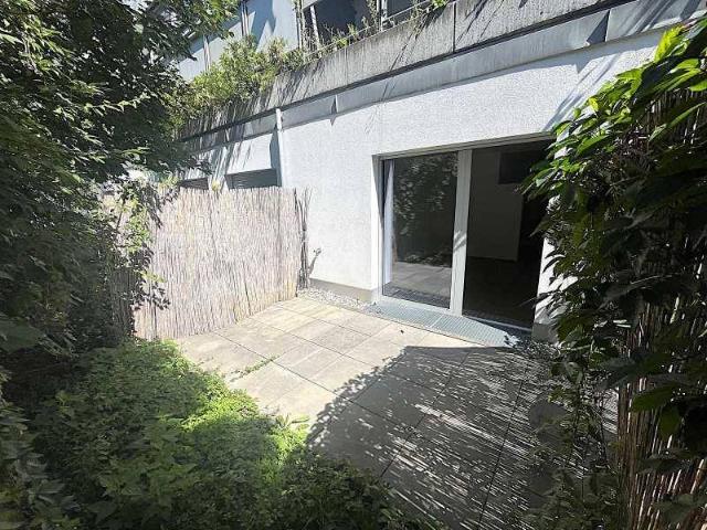 Hochwertige 1 Zimmer Wohnung mit großer Terrasse & viel Grün in Pradl – inkl. TG Platz!