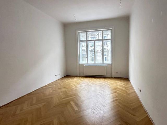 Hochwertige 1 Zimmer Altbauwohnung mit ca. 3,40 m Raumhöhe und klassischem Wiener Charme