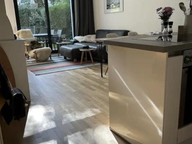 Hochwertige 2 Zimmer Wohnung Maisonette im Hinterhof mit eigenem Garten in Neuhausen