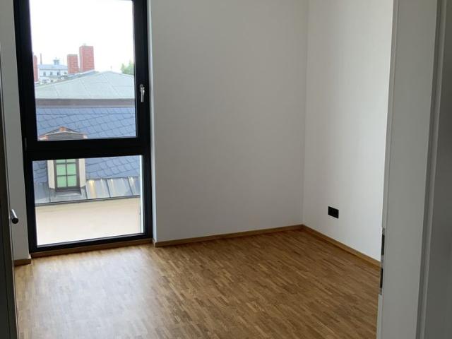 Hochwertige 2 Zimmer Wohnung mit Loggia im Herzen der Äußeren Neustadt