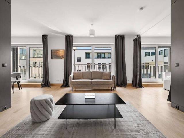 Hochwertige 2 Zimmer Wohnung in Mitte voll möbliert