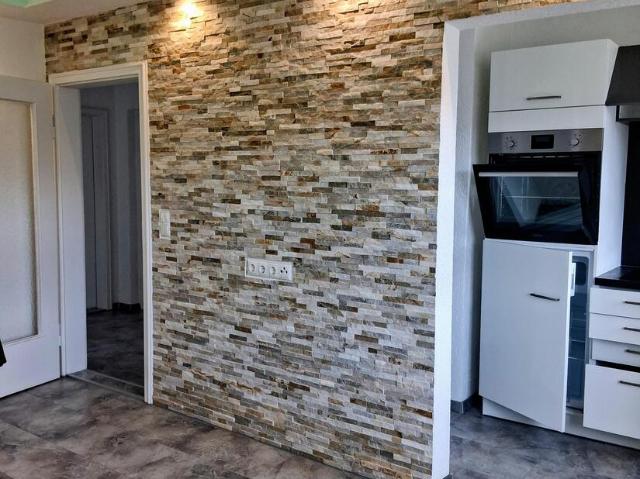 Hochwertige 2 Zimmer Wohnung in gepflegter Anlage nähe Umweltamt in Hof !