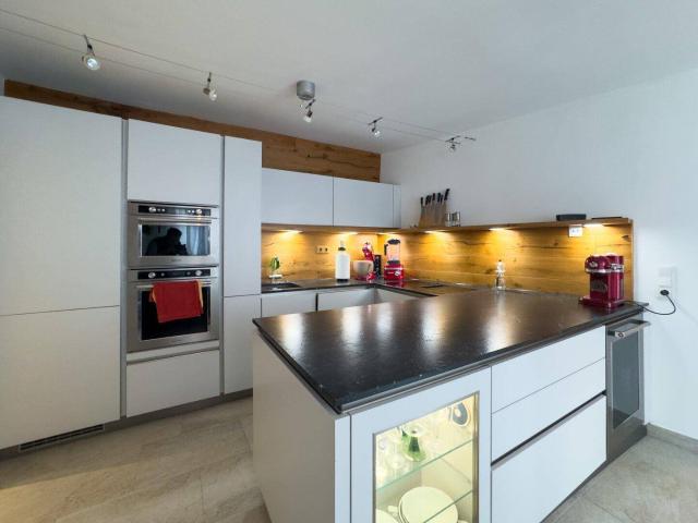 HOCHWERTIGE 2 ZIMMER WOHNUNG IN HALLEIN