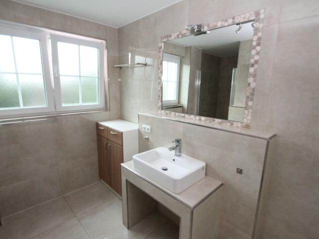 Hochwertige 2 Zimmer mit Sonnenbalkon und exklusiver Ausstattung. TG Stellplatz möglich!