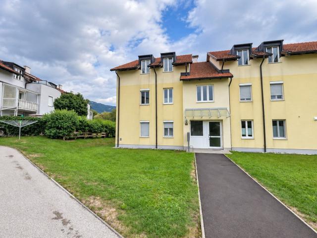 Hochwertige 3 Zimmer Wohnung mit Terrasse