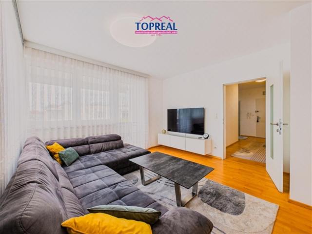 Hochwertige 3 Zimmer Wohnung mit Balkon, Lift & Top Ausstattung in Enns