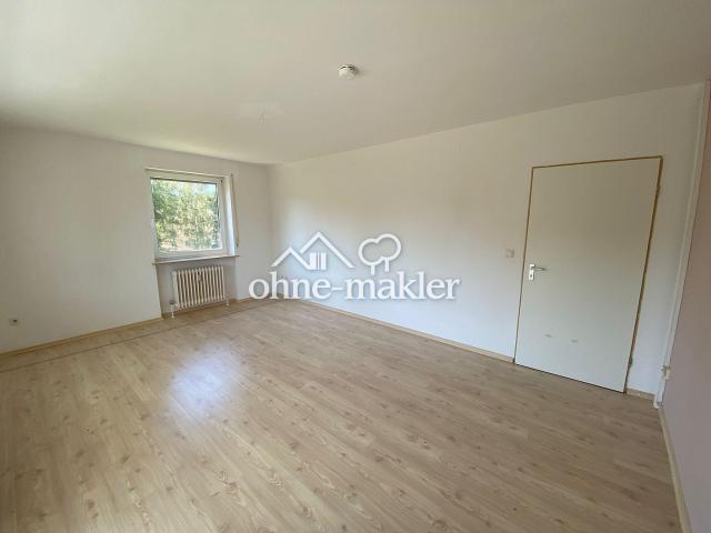 Hochwertige 3 Zimmer Wohnung mit Balkon und Aufzug in Neustadt bei Coburg