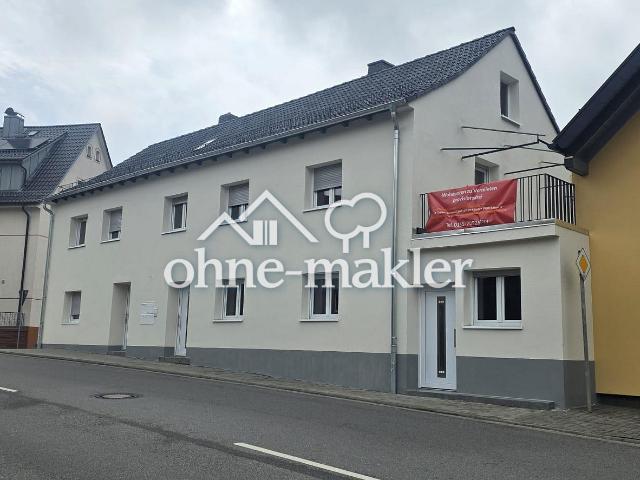 Hochwertige 3 Zimmer Wohnung mit Parkplatz