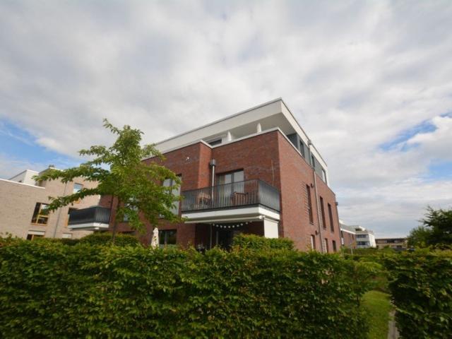 Hochwertige 3 Zimmer Wohnung mit sonnigem Balkon in ruhiger Wohnlage