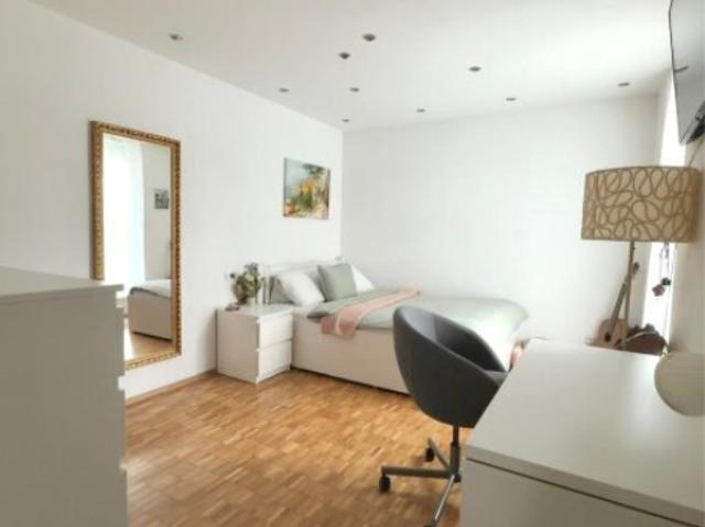 Hochwertige 3 Zimmer Wohnung in sehr gepflegtem Zustand inkl. Tiefgaragenstellplatz in Rum provisionsfrei!