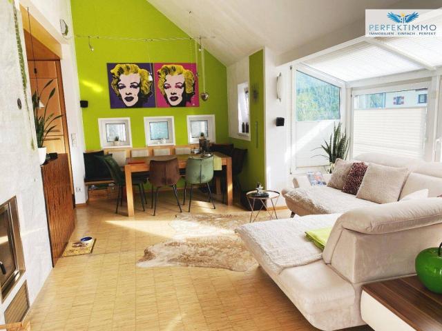 Hochwertige 3 Zimmer Dachgeschoßwohnung mit toller Terrasse