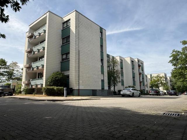 Hochwertige 3 Zimmer Eigentumswohnung mit Balkon & Stellplatz