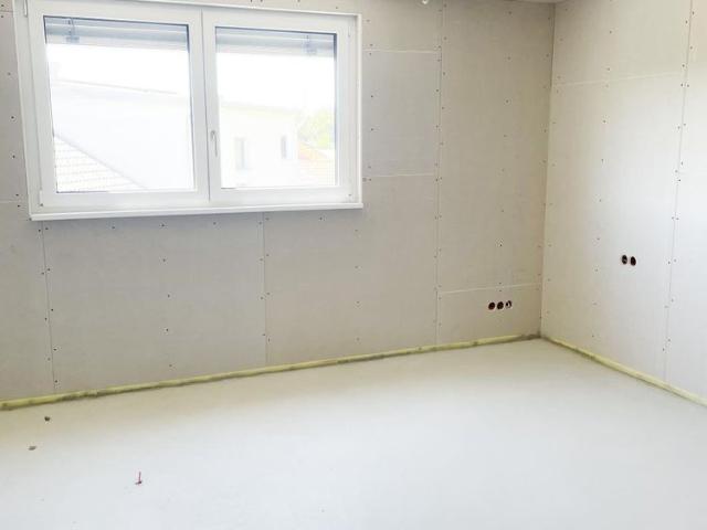Hochwertige 3 Zimmer Neubauwohnung mit Balkon