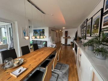 Hochwertige 3,5 Zi. Wohnung | 2 Bäder | Balkon | TG + Top Anbindung