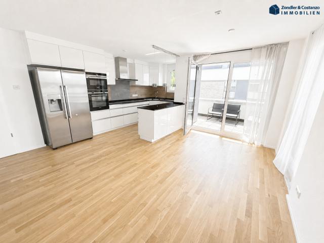 HOCHWERTIGE 3,5 ZI. WHG.: ca. 72qm * TL Bad * sep. WC *Aufz. * EBK* Balkon * Bj. 2022 * 2 TG Stpl.