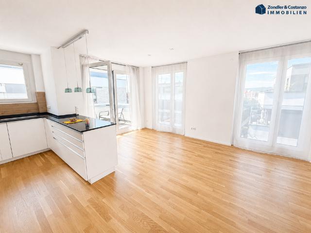HOCHWERTIGE 3,5 ZI. WHG.: ca. 72qm * TL Bad * sep. WC *Aufz. * EBK* Balkon * Bj. 2022 * 2 TG Stpl.