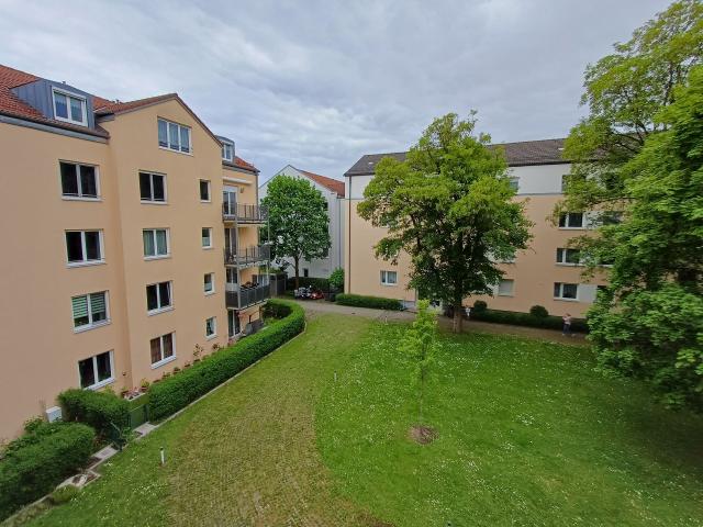 Hochwertige 3,5 Zimmer Wohnung mit Balkon in München