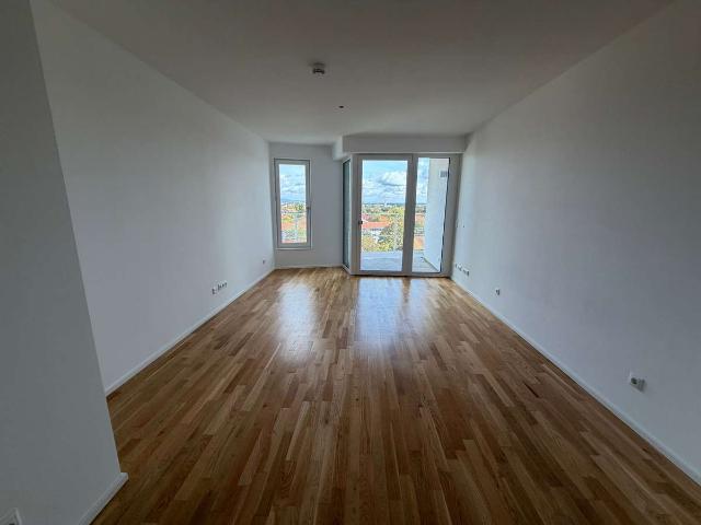 Hochwertige Wohnung mit Aufzug, Stellplatz und voll ausgestatteter Einbauküche!