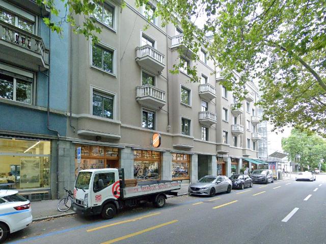 Hochwertige Altbauwohnung Ihre neue Wohlfühloase im Enge Quartier