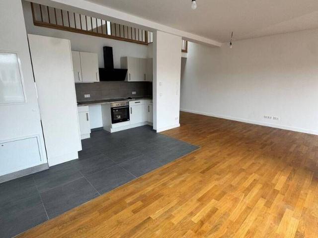 Hochwertige Dachgeschosswohnung mit Galerie und Stil