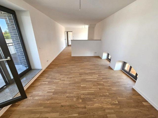 Hochwertige Dachterrassenwohnung im Denkmal 3 Zimmer, Balkon, Bad mit Wanne & Dusche, FBH, SP