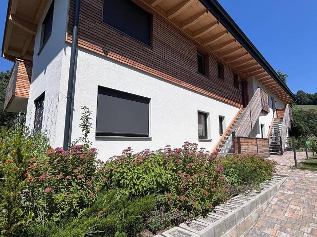 hochwertige Dreizimmerwohnung